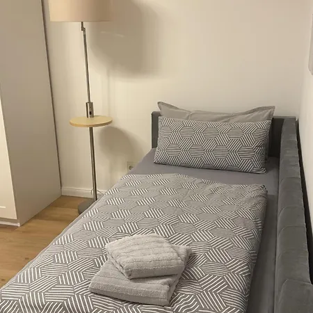 Apartamento 10 Minuten Entfernt - Stilvolle Mit Direkter Messeanbindung Hanôver
