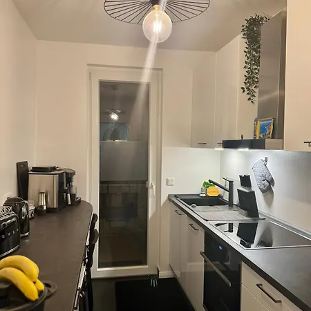 10 Minuten Entfernt - Stilvolle Mit Direkter Messeanbindung *