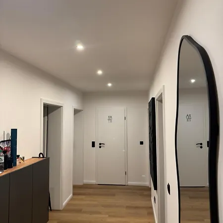 10 Minuten Entfernt - Stilvolle Mit Direkter Messeanbindung Hanóver